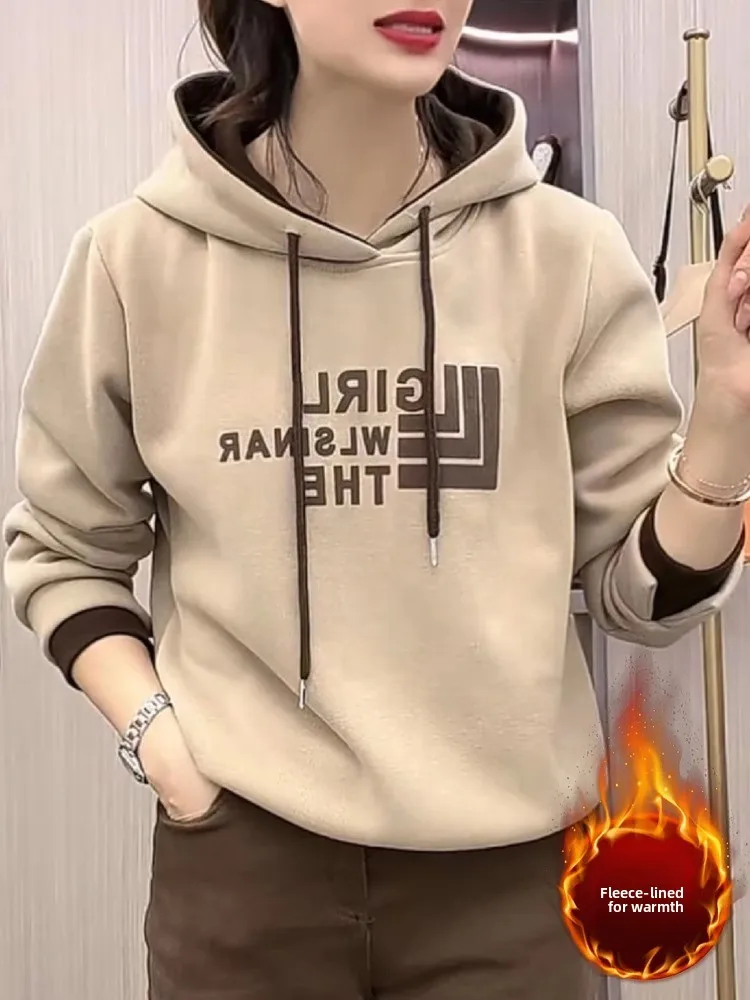 

Модная повседневная женская толстовка с капюшоном, новинка зимы, свободный крой, теплая, с длинными рукавами, в корейском стиле, для города, с принтом-надписью.