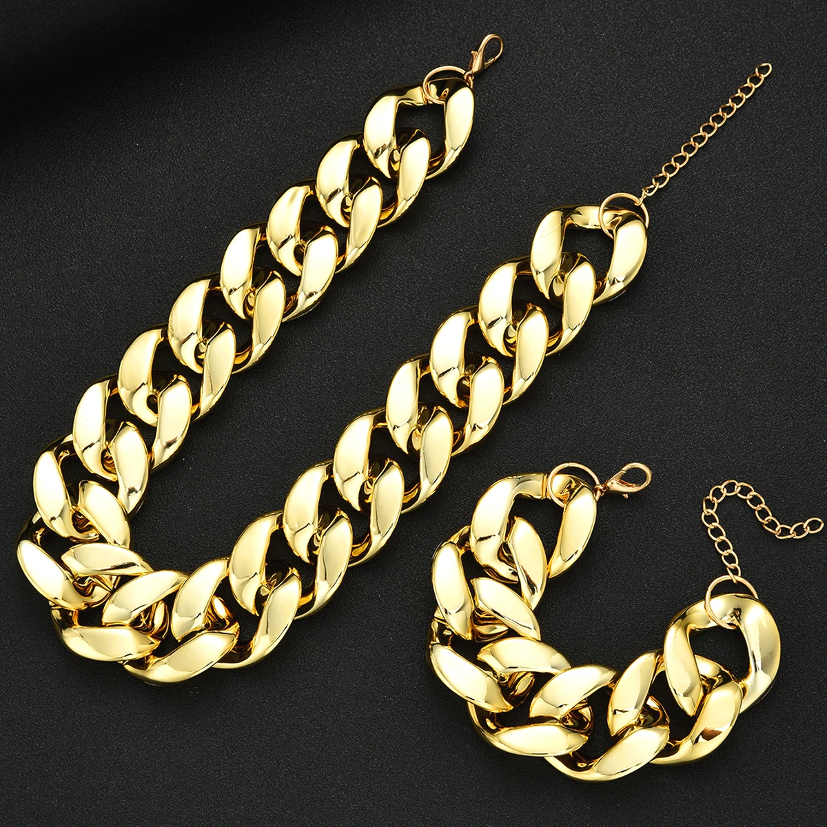 2pcs Exaggerated Gold Cuban Chain Necklace and Bracelet Set