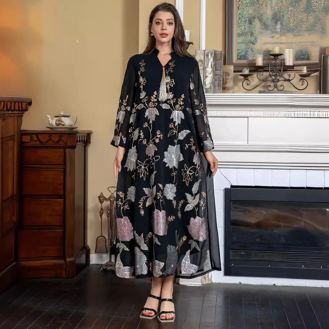 Medio Oriente transfrontaliero I Nuovo abito musulmano con paillettes ricamato Abito Dubai con frange alla moda da donna