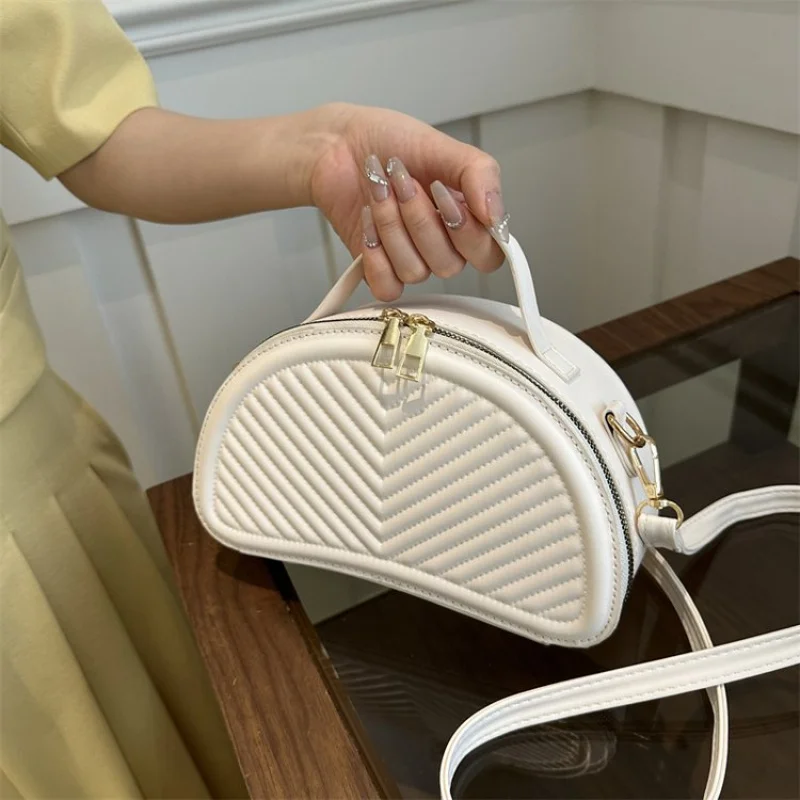 

High-End Luxury Brand Ladies Handbag Leather Fashionable Elegant Crossbody Classic Paris Elegant Embellishment Vintage Bag​