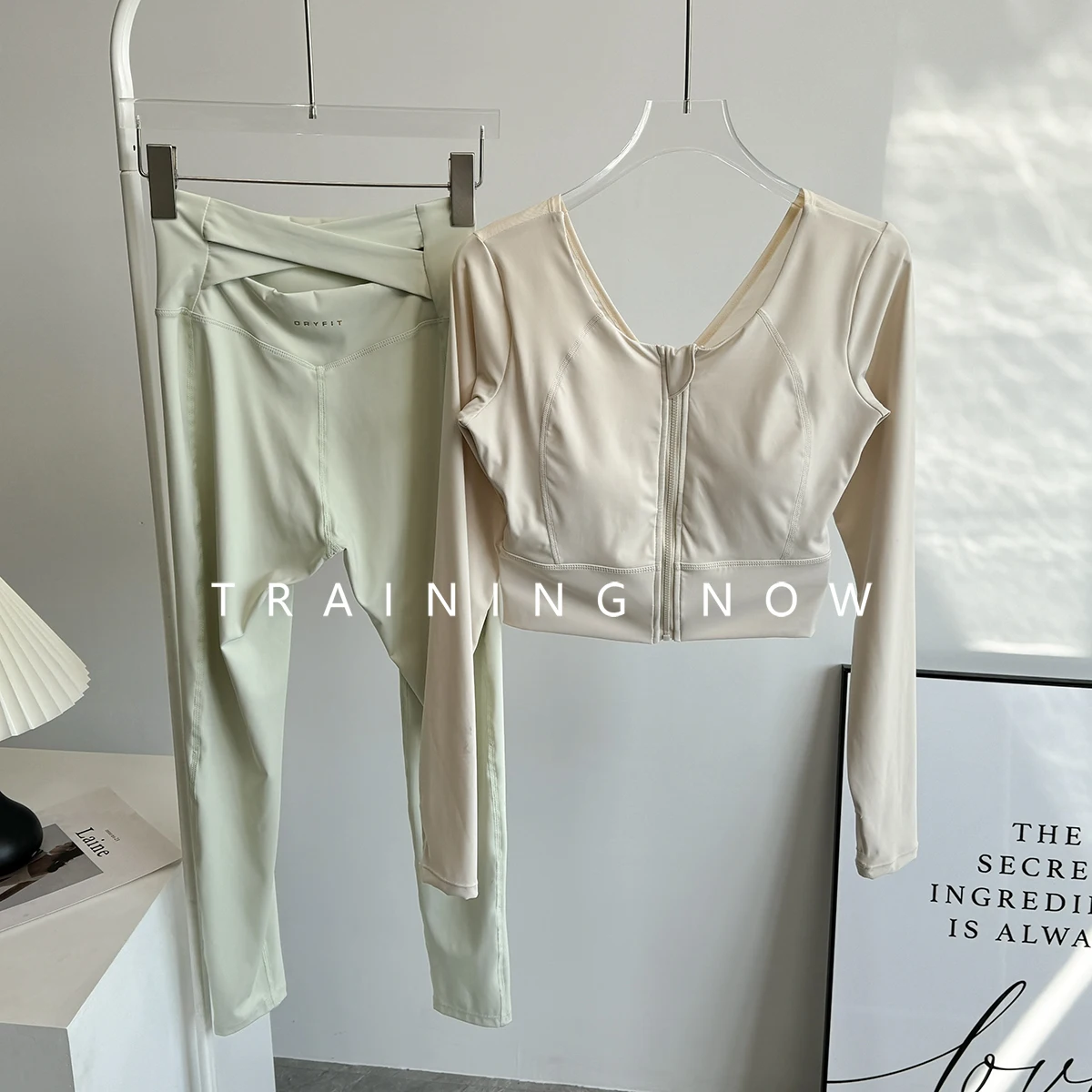 

Yoga suit for women in autumn outdoor quick-drying morning jogging suit Pilates training fitness suit for fashionable with