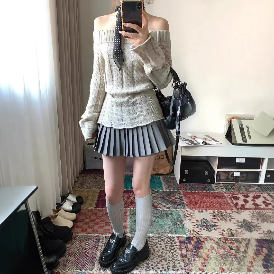 

Korean off Shoulder Short Fried Dough Twists Sweater