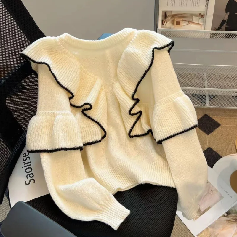 Women's Black Fashion New Fashion Style Recreational Temperament Knitted Round Neck Sweater Coat Chic 2023 Winter White Top