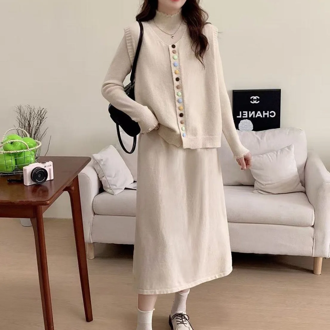 Color Buckle Retro Western-style Cardigan Vest+dress Knitted Set 2025 Autumn/winter New Korean Version Two-piece Set