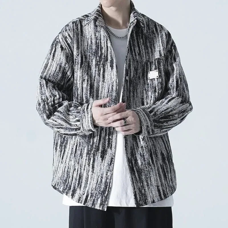 2025 الخريف ملابس العمل الدنيم سترة الرجال الجديدة الراقية فضفاضة العصرية التعادل صبغ تنوعا سترة قميص سترة