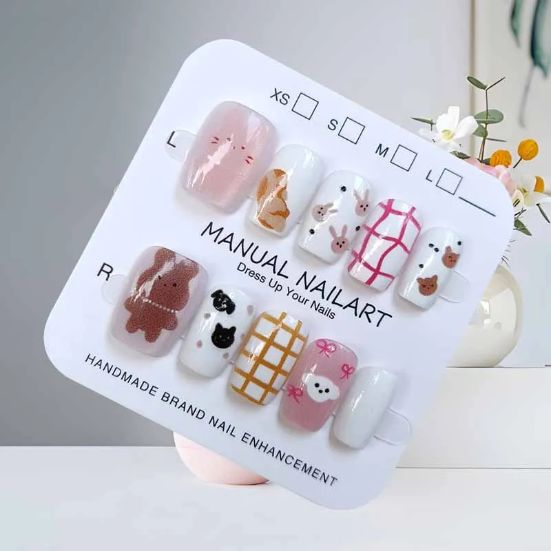 10 Stuks Vrouwen Leuke Aardbei Sweetheart Zwart Witte Bloem Met Cat Eye Ontwerp Druk Op Nagels Mooie Beer Strik Nep nagels