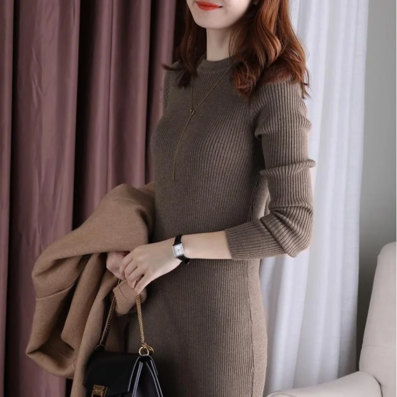 2023 Autumn/Winter Korean Version New Round Neck Long Sleeve Dress Slim Fit and Fashion Solid Color Mid length A-line Dress