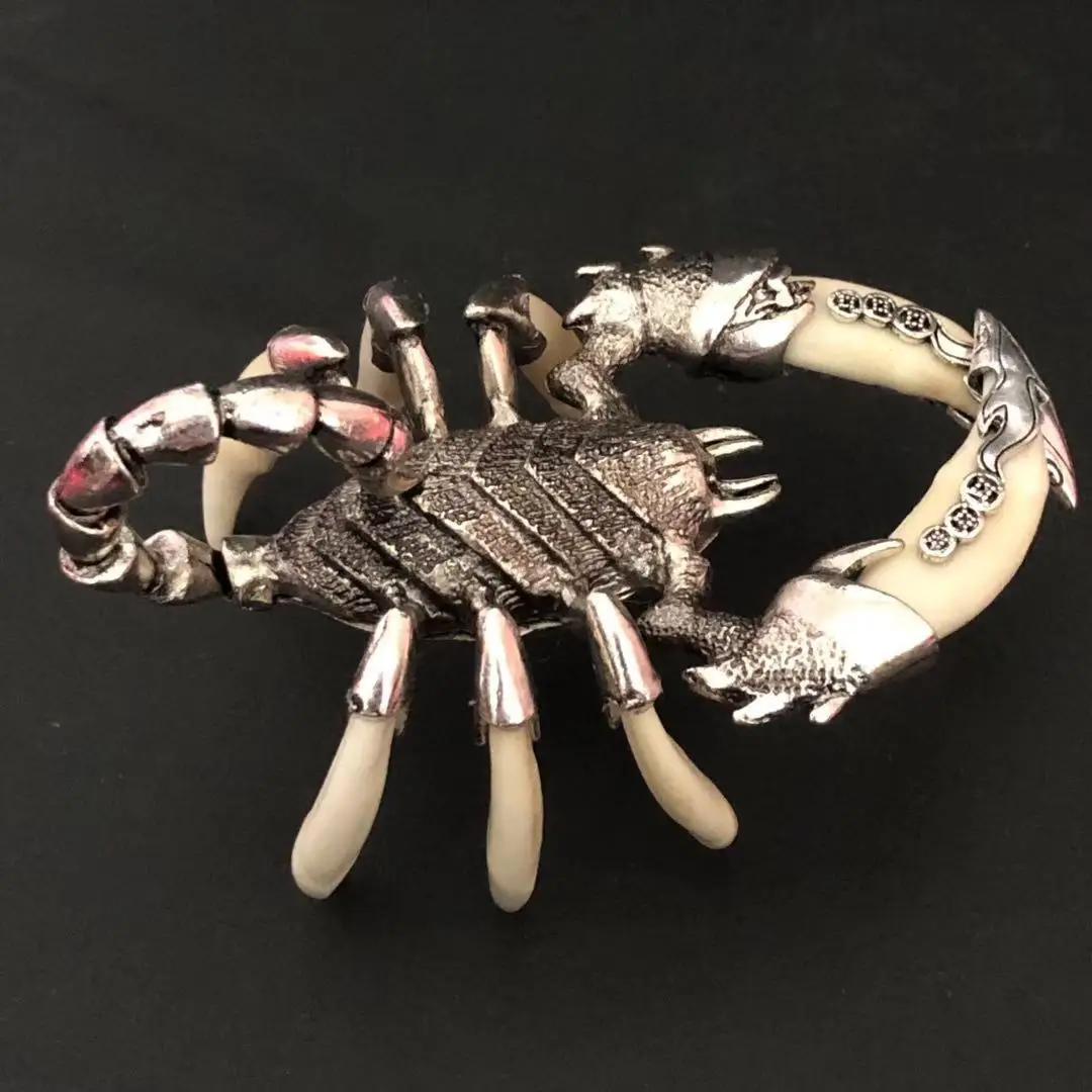 Manufacturers wholesale 925 silver scorpion double braces wolf tooth pendant fashion pendant vintage handicrafts dropshipping