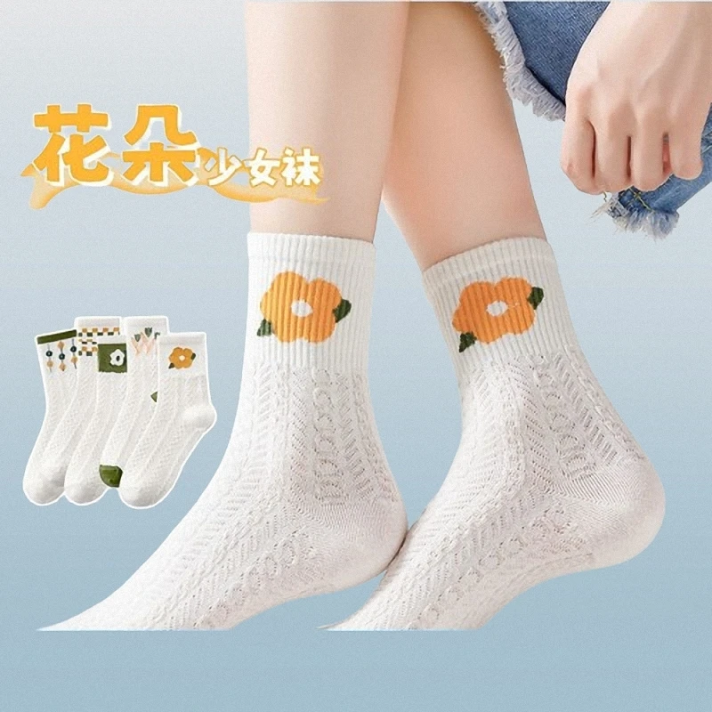 Chaussettes décontractées respirantes pour femmes, confortables et polyvalentes, style collège mignon, bas à petites fleurs, été, nouveau, 5/10 paires