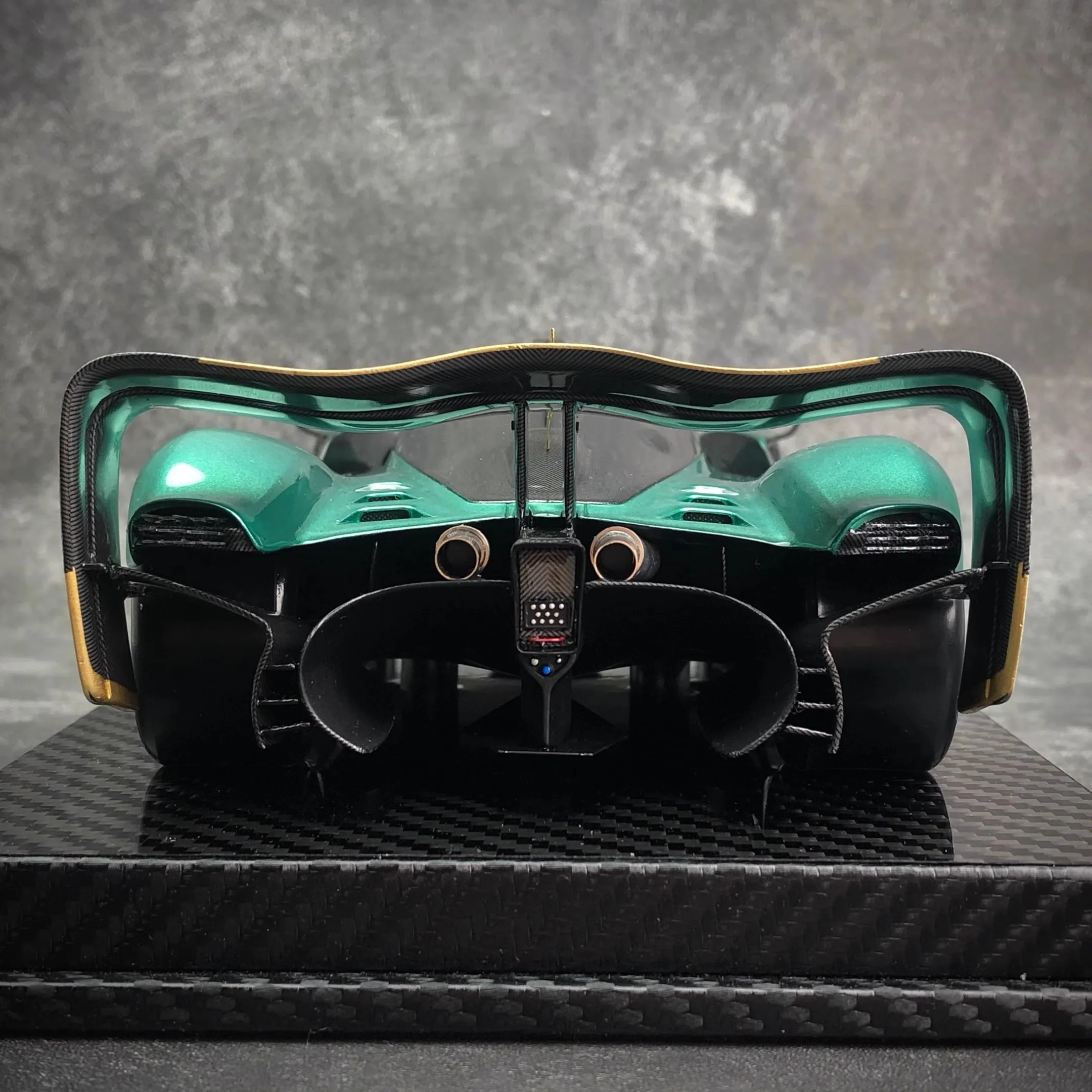 1:18 Vip Aston Martin Valkyrie Amr Pro Car Model Collectible Metal Diecasts Toy Room Ornament Model Children Toy Birthday Gift