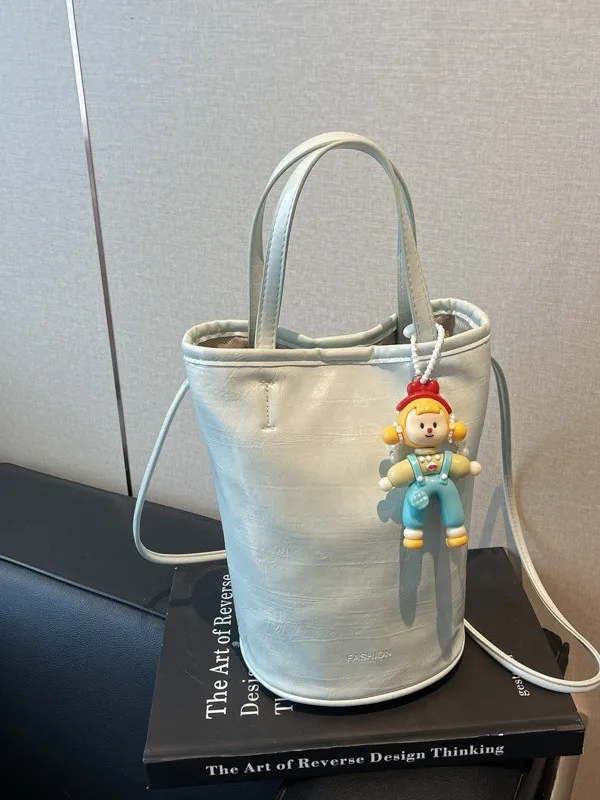 

2025 Trendy Women's Shoulder Bag Fashionable Stylish Crossbody Bucket Purse Casual Versatile Handbag for Ladies