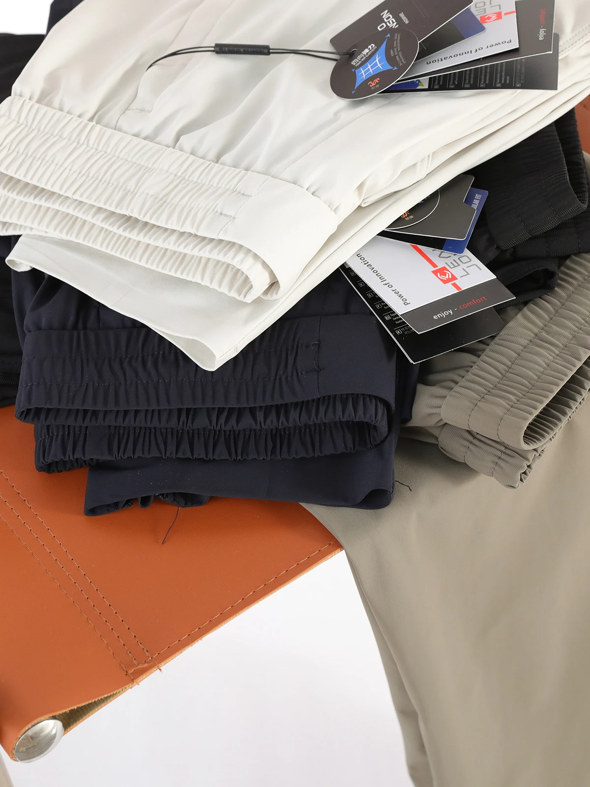 Nowe męskie spodnie outdoorowe na wiosnę i lato 2025, lekkie, szybkoschnące, oddychające, codzienne.