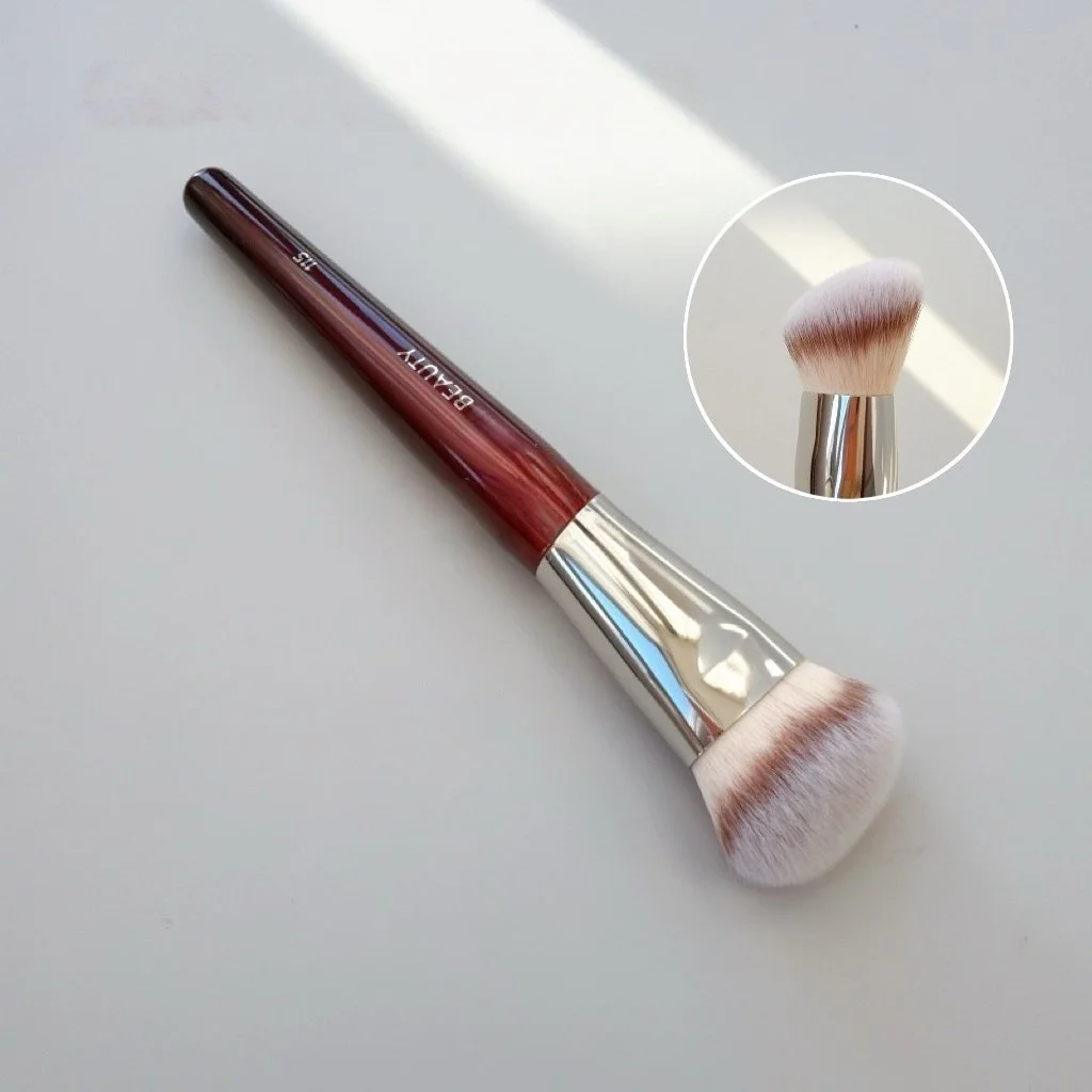 Nuevo Pincel de Maquillaje Contorneado Mediano 115, Pelo Sintético Suave Rojo, Pincel de Maquillaje de Tamaño Mediano para Líquidos y Cremas