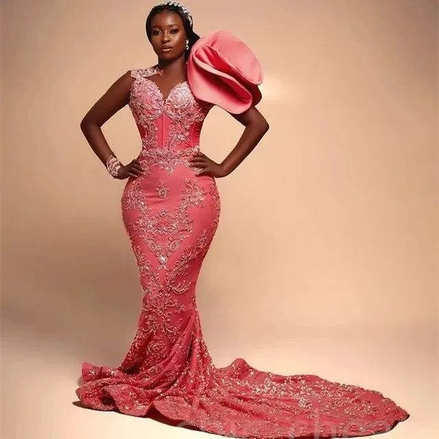Abiti da ballo afroamericani rosa personalizzati Sirena Sweetheart Appliques Perline Ragazza nera Nigeria Robe De Soiree Abito da sera