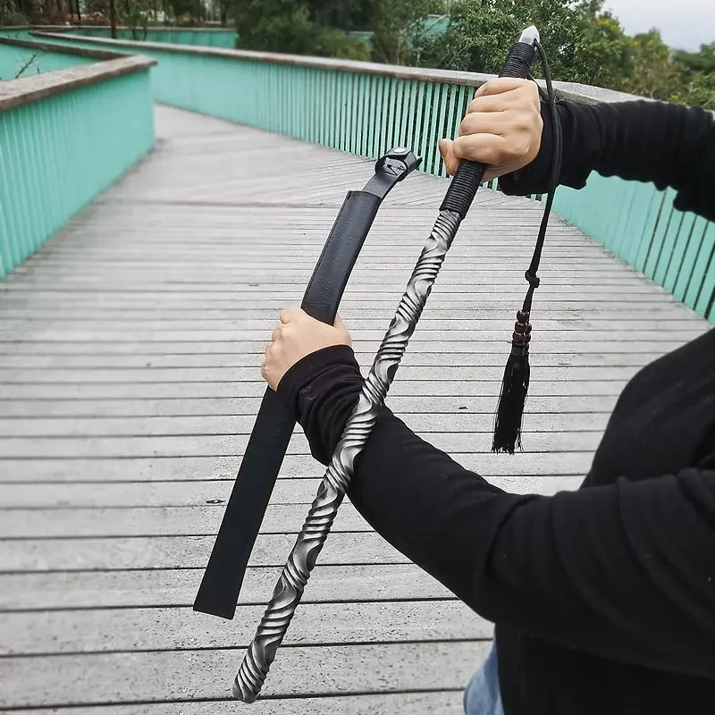 Equipo de artes marciales al aire libre, herramienta de rotura de ventanas de rescate de emergencia montada en coche, palo corto de acero de alto manganeso, filipinos