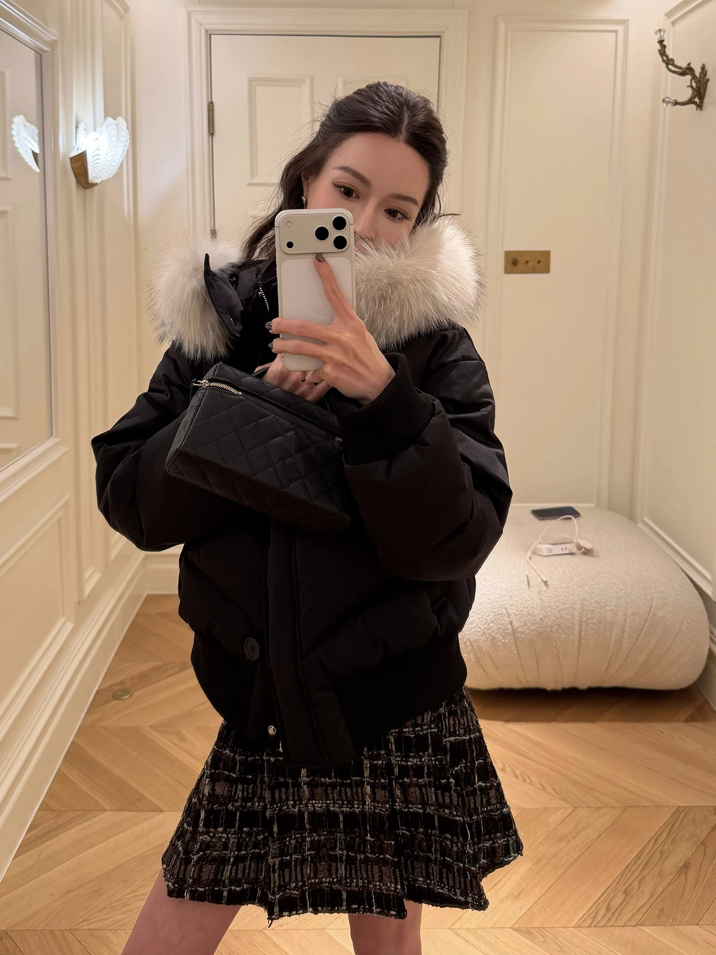 

Женская короткая пуховая куртка SMOL с капюшоном и меховой отделкой, 90% белый пух, теплая, пушистая, зимняя верхняя одежда