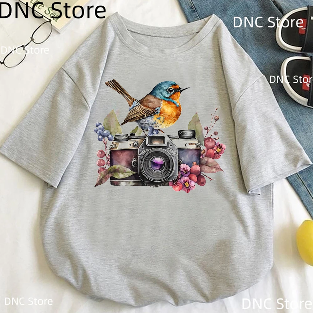 

Vintage Watercolor Camera Print Gray T-Shirt For Women Harajuku Shirt Summer Fashion Tops Tee Shirt Femme Bird Butterfly T-Shirt