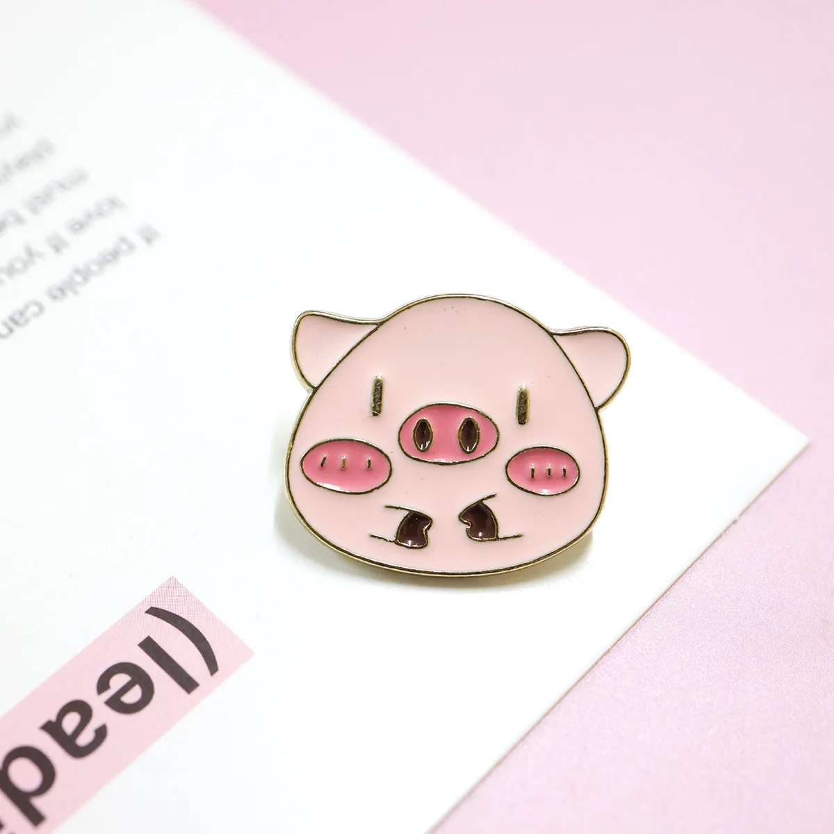 New Cute Cartoon Pink Pig Alloy Animal Brooch Student Clothes Collar Pin Hat Badge