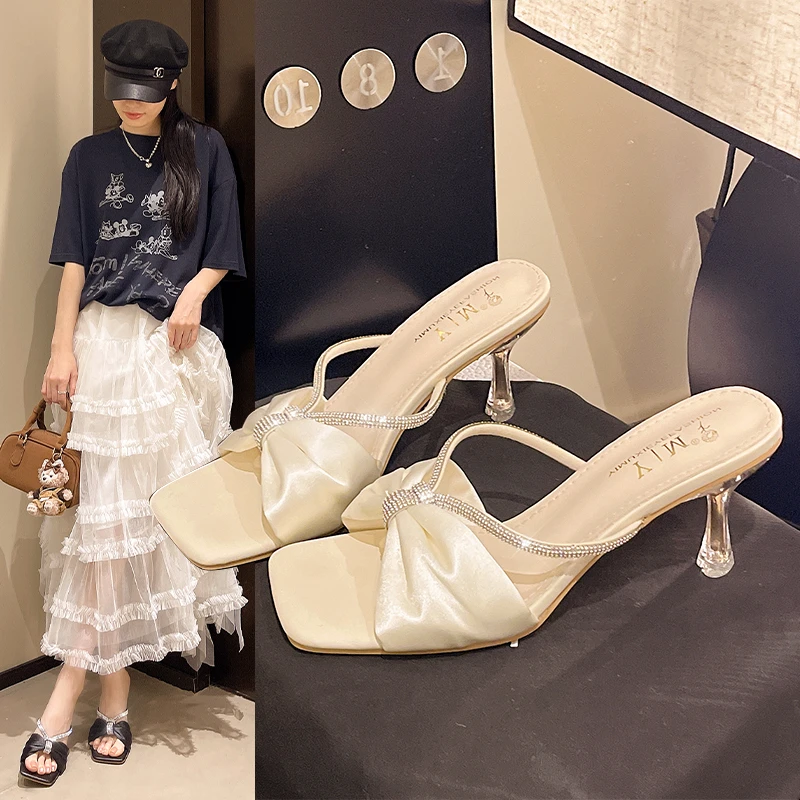 

2026 Sexy Fashion Summer New Transparent Crystal Thin Heel High Heel Sandals