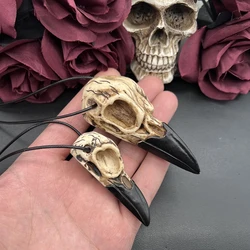 3D Goth Raven Skull Necklace Resin Replica Raven Magpie Crow Gothic Gift Halloween Raven Skull Necklace
