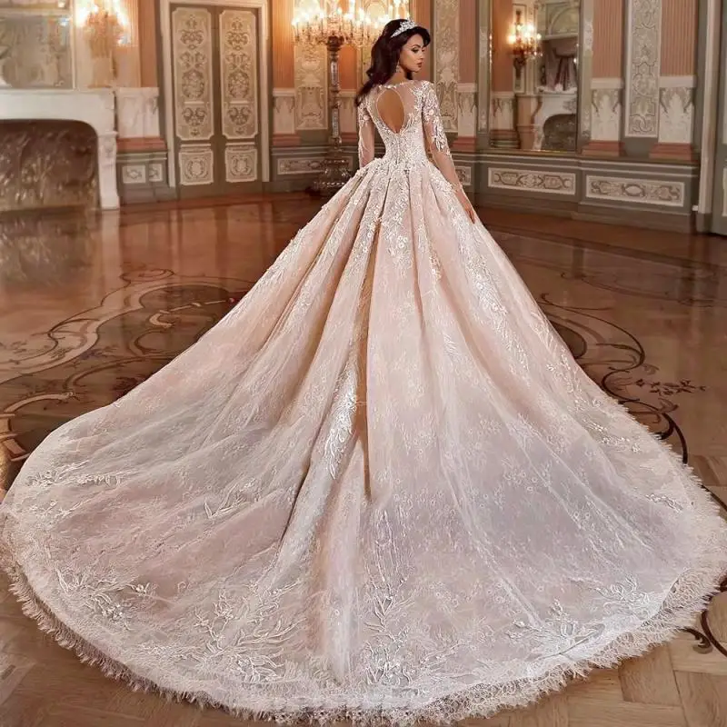 Customized Ball Gown Wedding Dresses O-Neck Long Sleeve Lace Flowers Luxury Appliques Beaded Pearls Vintage Made Bridal Gown