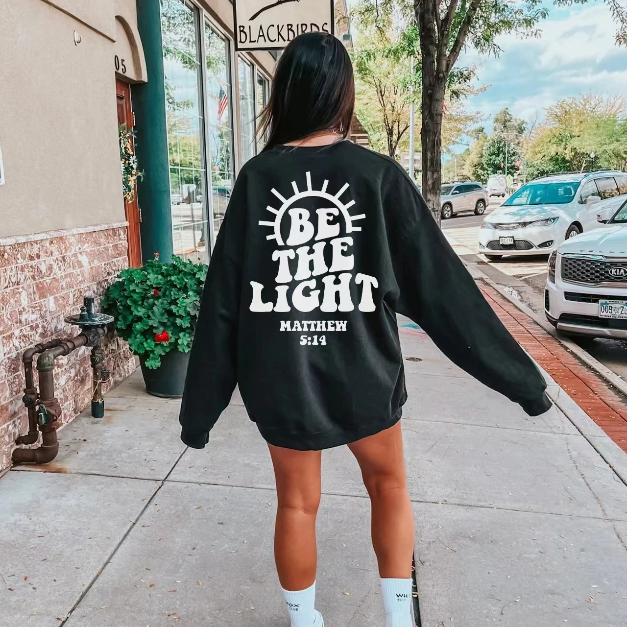 Be The Light Matthew Slogan Women Sweatshirt New Fashion Holiday Casual Female Clothes Hot Sale Stylish Trip Comfort Girl Tops