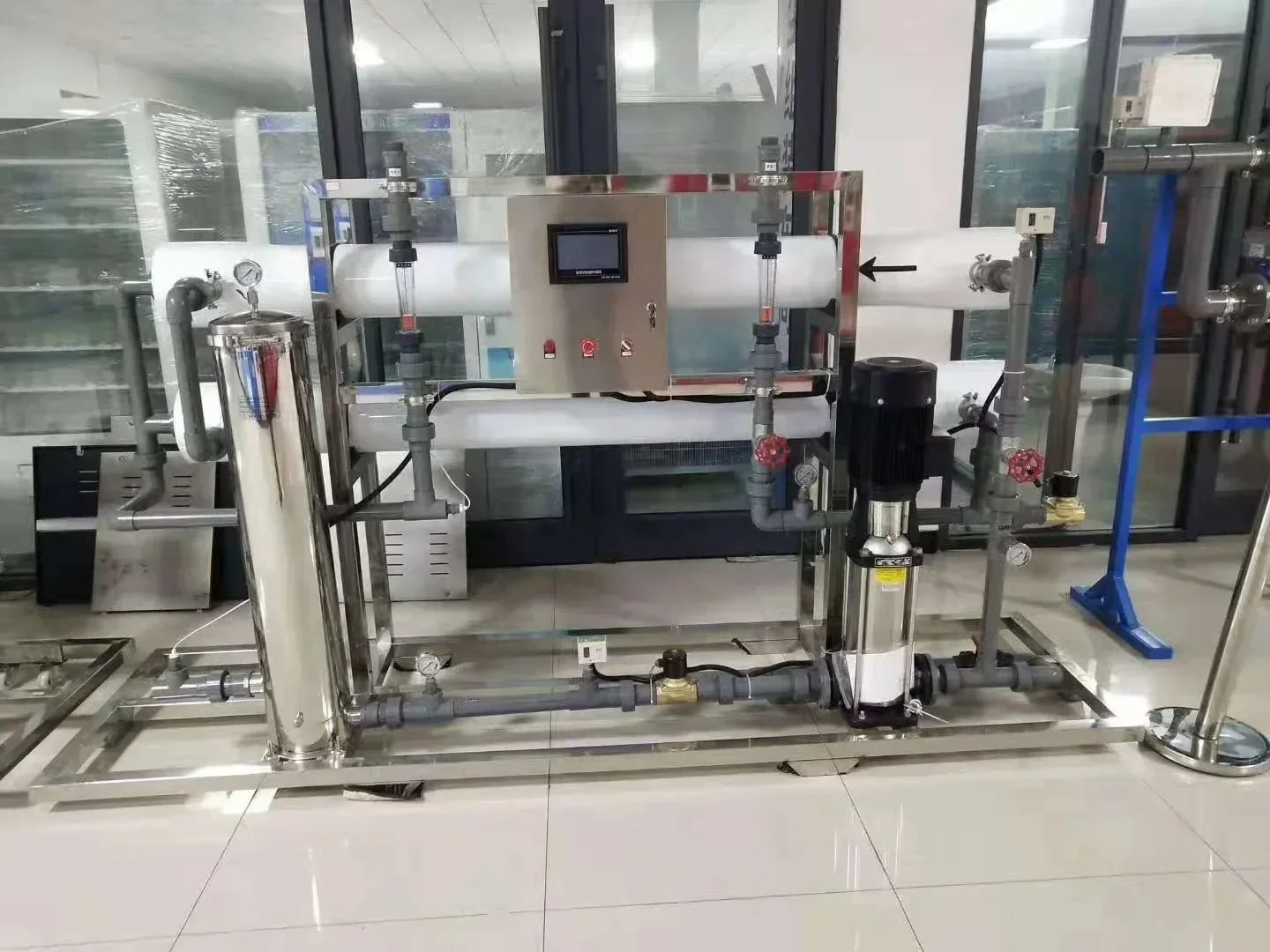 High Quality Industrial Ro Water Treatment Plant Machine Reverse Osmosis Systems For Drinking Water EquipmentHot Sales