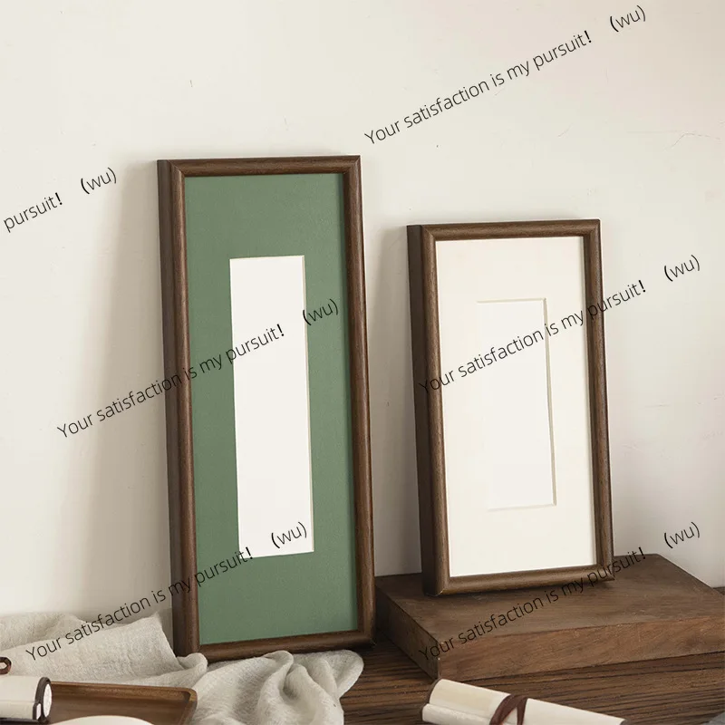 

Установлена фоторамка из цельного дерева для каллиграфии, каллиграфии и живописи, настенная подвеска