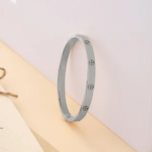 Erkekler ve kadınlar için çapraz desenli paslanmaz çelik bilezik, altın, gümüş, tatil hediyesi, takı, günlük, avrupa ve Amerika Birleşik Devletleri'nde Altın bileziklerin 6 büyük satışı-no. 6