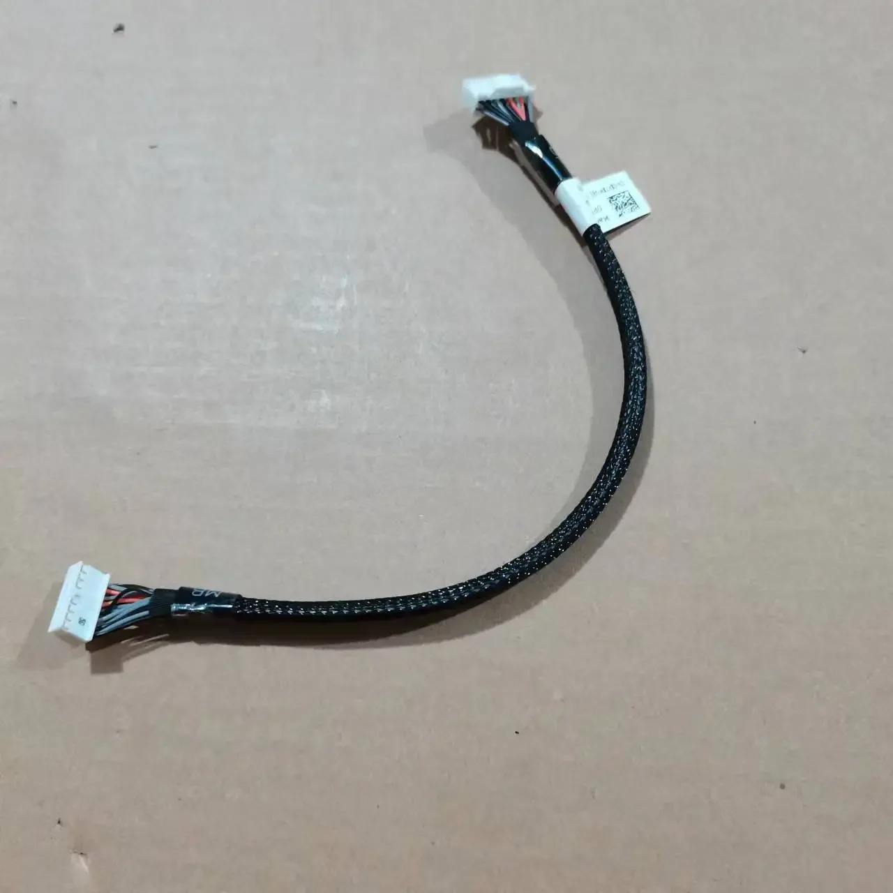 New PowerEdge R230 server 4 disk main board to back IC2 signal cable XP7XM
