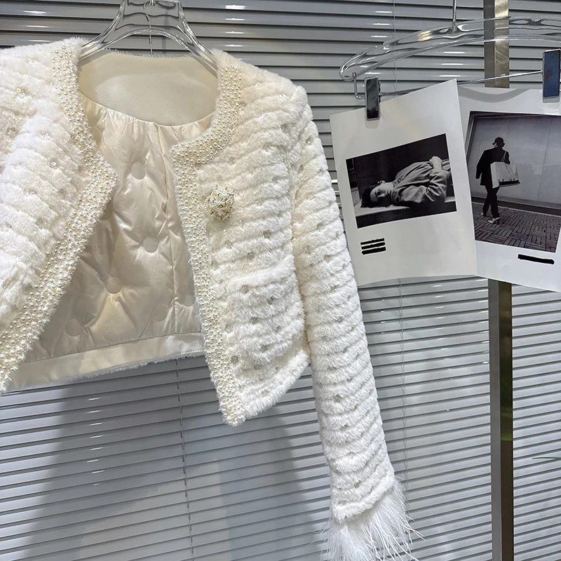 النمط الفرنسي حبة الربط تصميم الشعور أسفل بطانة سترة قصيرة 2025 شتاء جديد مزاجه المرأة معطف أنيق #3