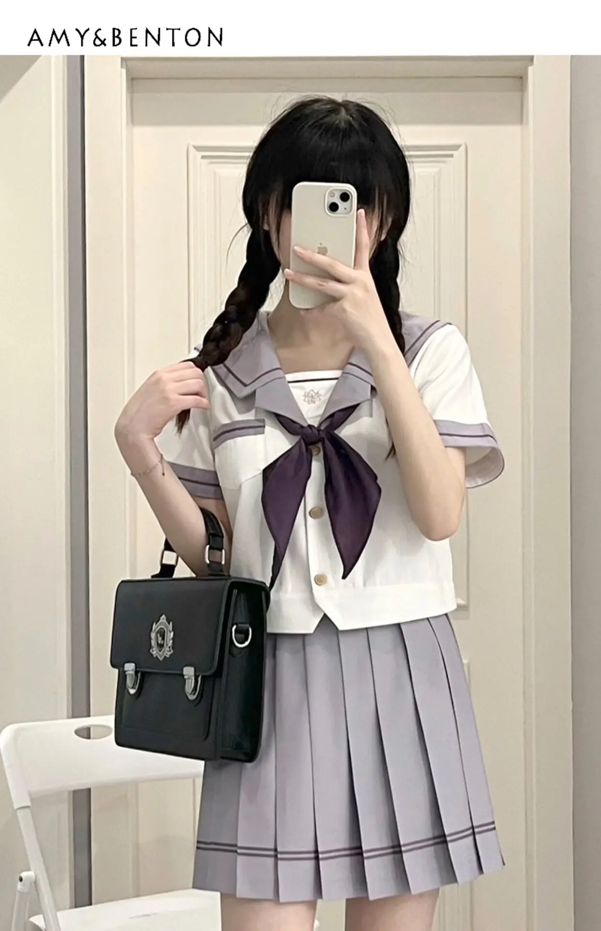 

Летний комплект униформы JK 2026: Новинка в японском стиле — женский топ с отложным воротником и коротким рукавом, серо-фиолетовая плиссированная юбка