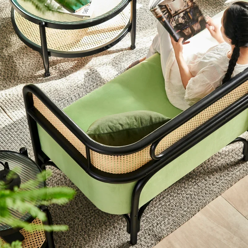 أريكة من الخشب الصلب من القماش الشمالي، غرفة معيشة بسيطة وحديثة، أريكة لثلاثة أشخاص B & B، أريكة من الخيزران الحقيقي