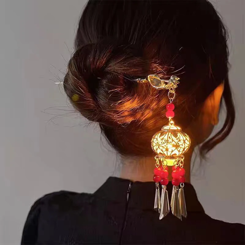 2023 New Luminous Lantern Hair Sticks Tassel Hairpin Chinese Style Pearl Tassel Hair Pin Clips Wedding Hanfu Hair Accessories