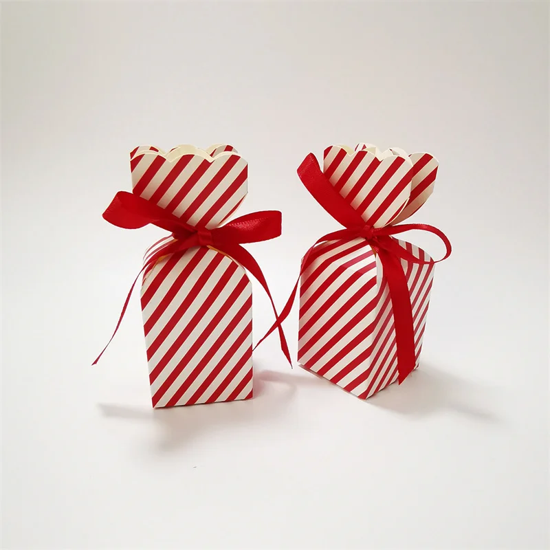 

50pcs Candy Box For Christmas With Ribbons DIY Sweets Chocolate Cookies Decoration Party Gift Xmas Wedding Paper Packaging Boxes