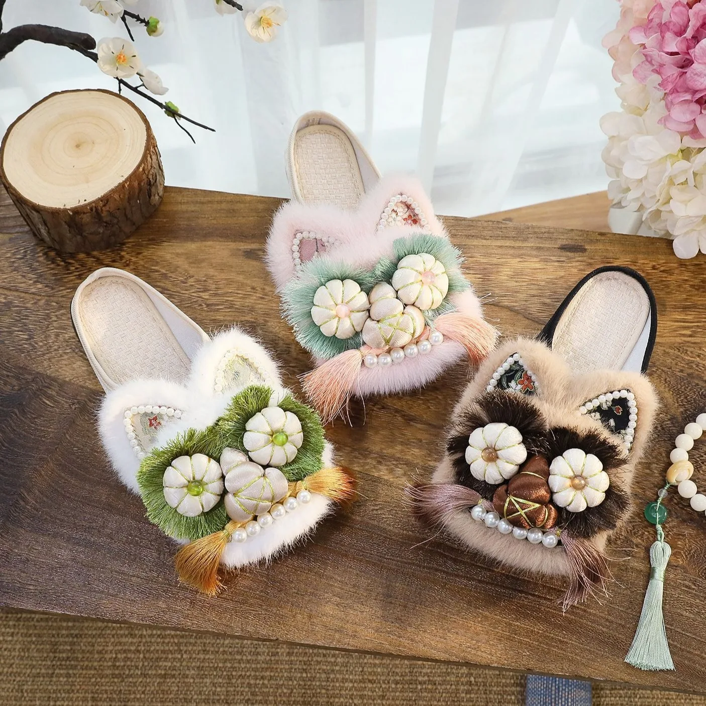 

Chinese Ethnic Style Handmade Tiger Head Shoes Women Slippers Square Head Casual Loafers Female Flat Shoes