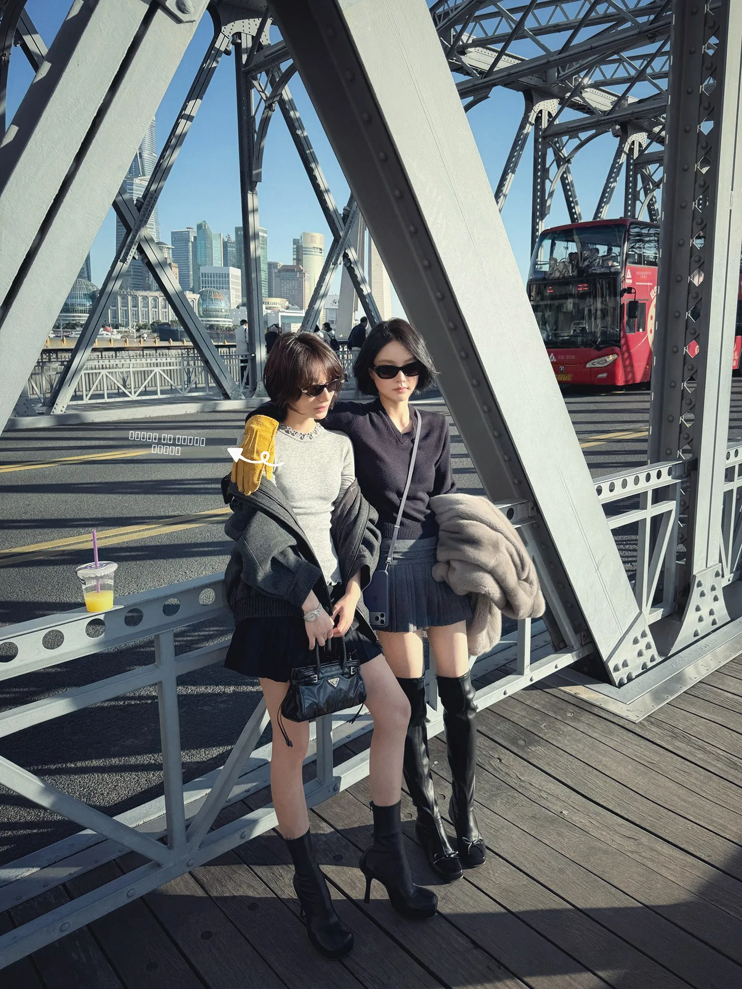 

Romantic Ballet Sle Women's Knitted Wool Blend Base irt round Ne High Spun Soft Fce Ne Lace Detail Long Sve