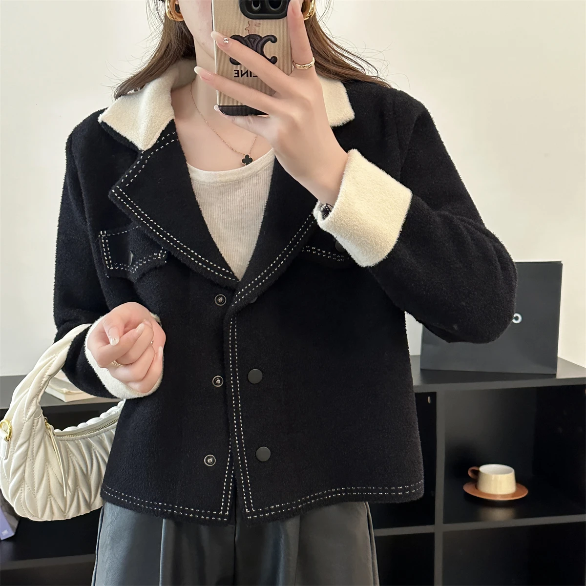 In Stock: Autumn/winter New Double-faced Wool Coat Women's Elegant Two-way Collar Casual Contrast Color Wool Short Jacket Trendy