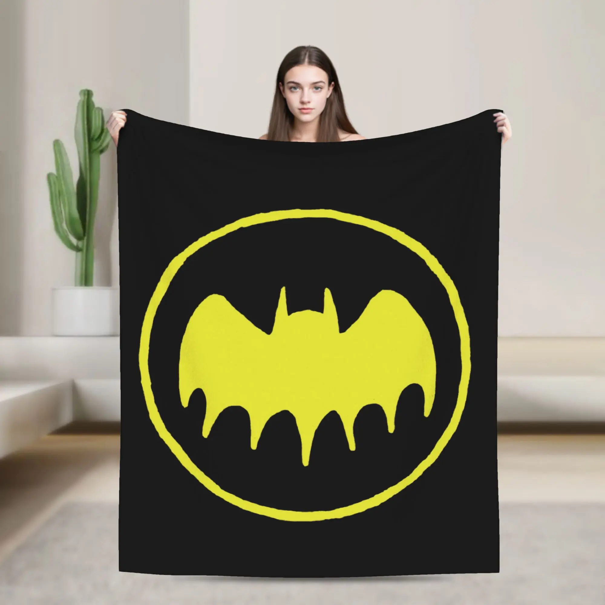 Batmans Yellow Circle Logo Blankets Flannel Throw Blankets Summer Air Conditioning Printed Lightweight Bedsprea,