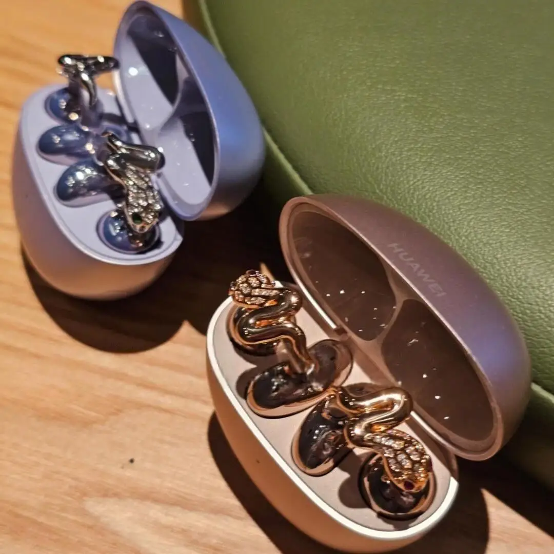 

Earphone Decoration Earphone Accessories For Ear Clip Earphone Sparkling Snake Appearance DIY Cool Fashion