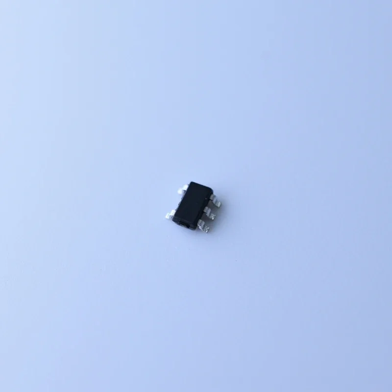 10Pcs/Pcs 74AHC1G08QC5G/TR SC70-5 Automotive,Single 2-Input AND Gate,Integrated Circuit IC,electronics,New and Original
