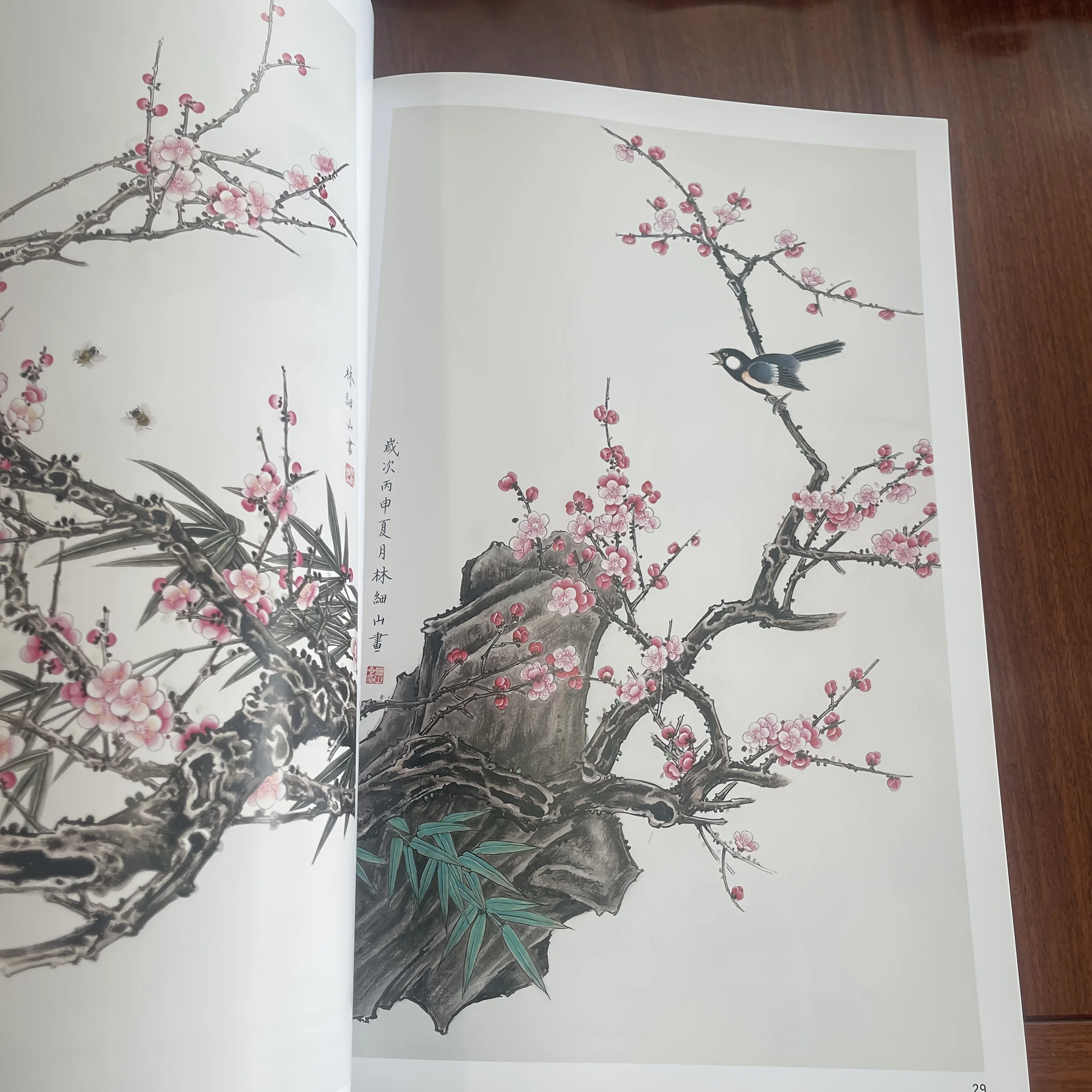 Complete Guide to Gongbi Plum Blossom Painting: Step-by-Step Techniques with Color Charts