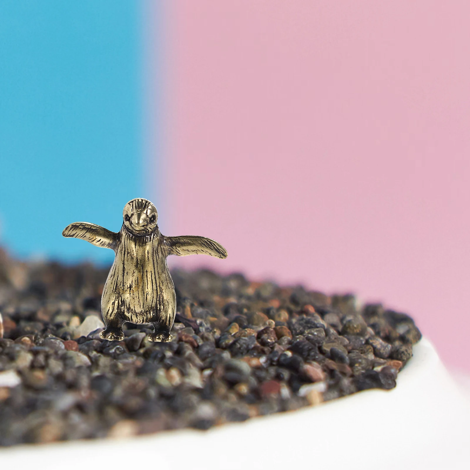 

Vintage Brass Mini Penguin Statue Solid Metal Home Decor Bookshelf Desktop Ornament Sculpture Gift Small