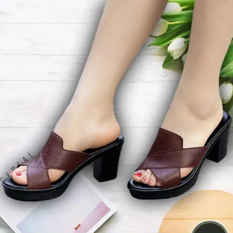 Summer 2023 New Designer Women\'s Sandals and Slippers Thick Heel Mother High-heeled Casual Women Platform Sandal Footwear