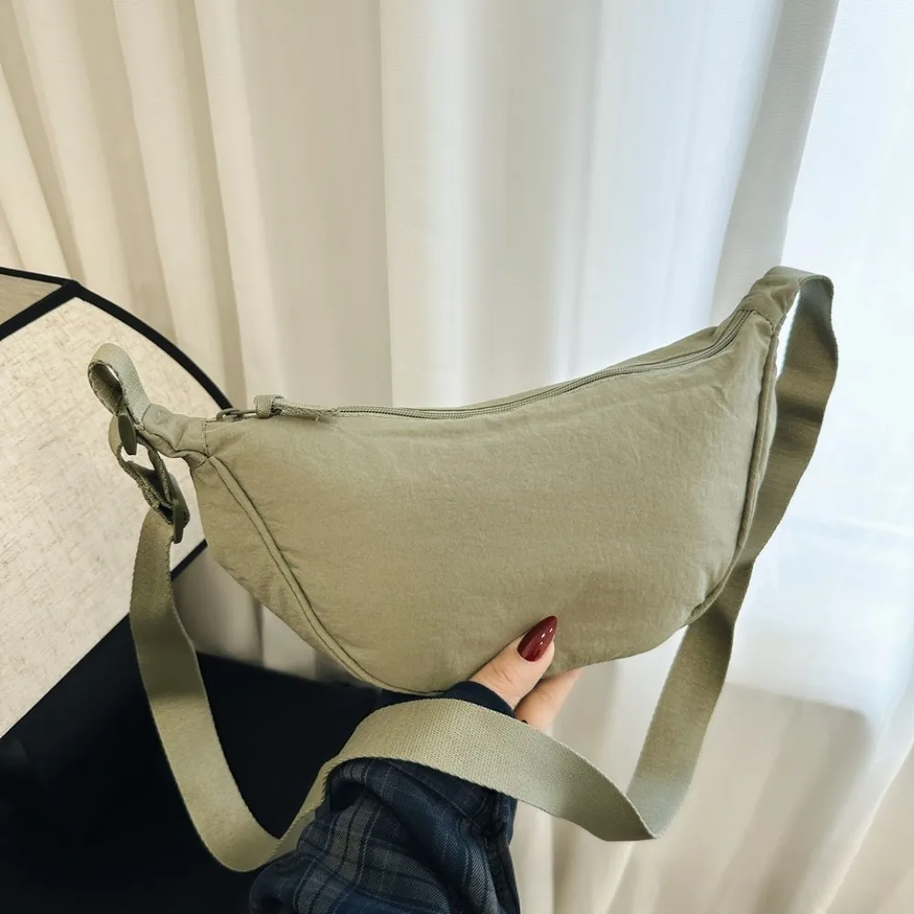Hochwertige Casual-Style Dumpling-Tasche Einfarbige Große Kapazität Umhängetasche Nylon Unterarmtasche Reise-Shopper – Detail 5