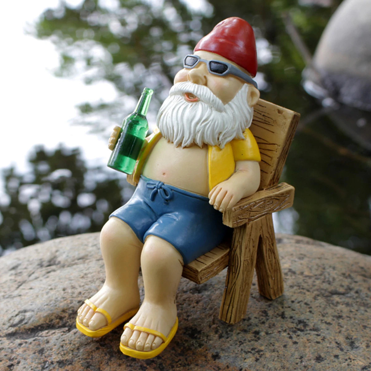 1Set Cute Sunbathing  Gnome Garden Statue,Dwarves Drinking on Lounge Chairs,Garden Art Creative Statue Decor For Scene Decor, Ro