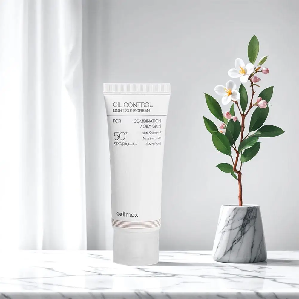 Celimax Protector solar a base de agua de doble barrera resiste eficazmente los rayos UV SPF50+PA+++++ Control refrescante de aceite Cuidado de la piel