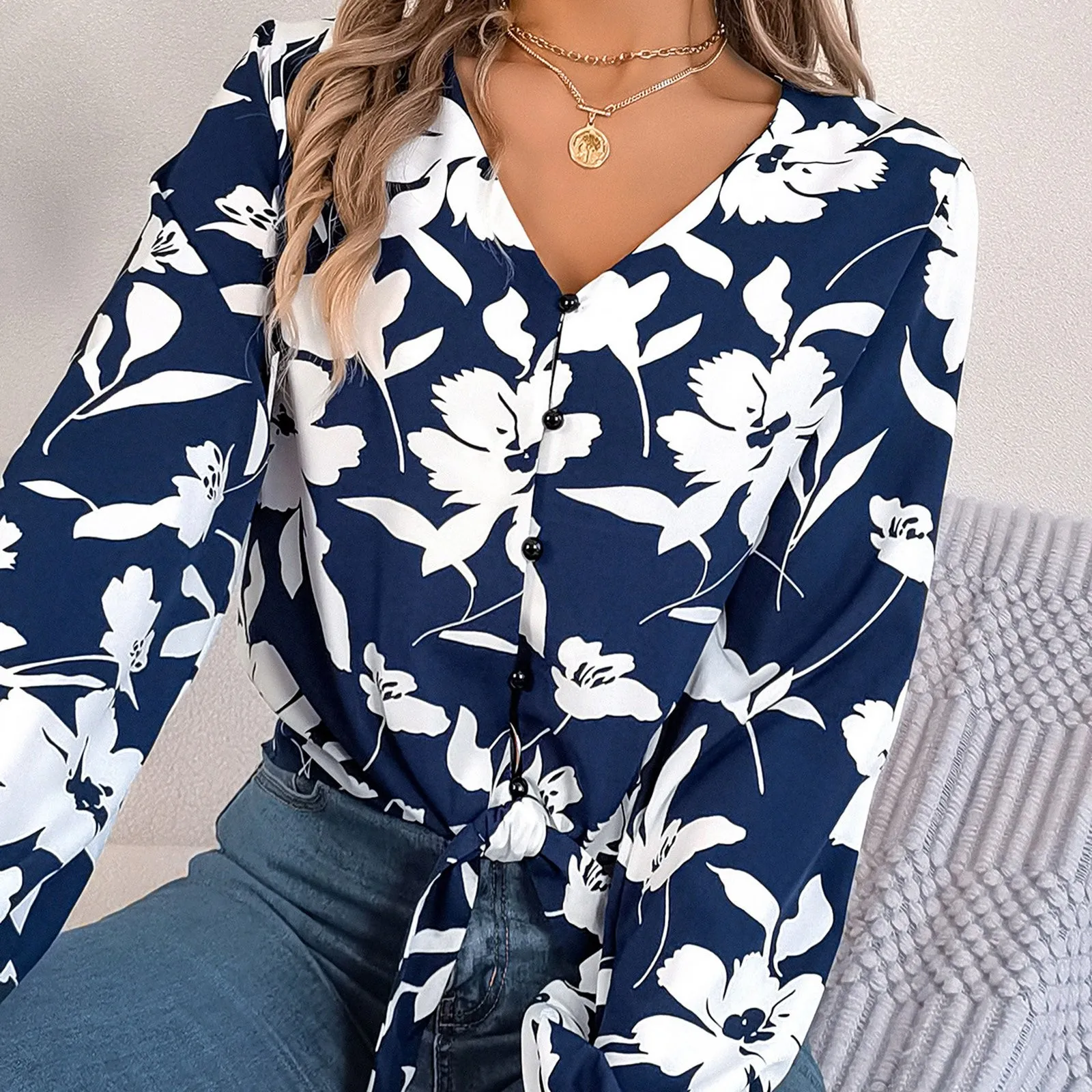 

Women's Fashionable Casual Contrast Color Flower Sleeves Lace Up Chiffon Top Bleached Shirts for Women