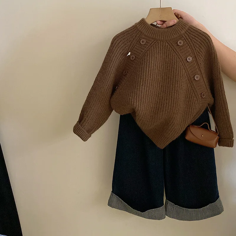 

Girls Suits 2024 Autumn New Childrens Clothes Baby Girls Niche Design Sense Button Knit Sweater Plus Fleece Jeans Two-piece Set