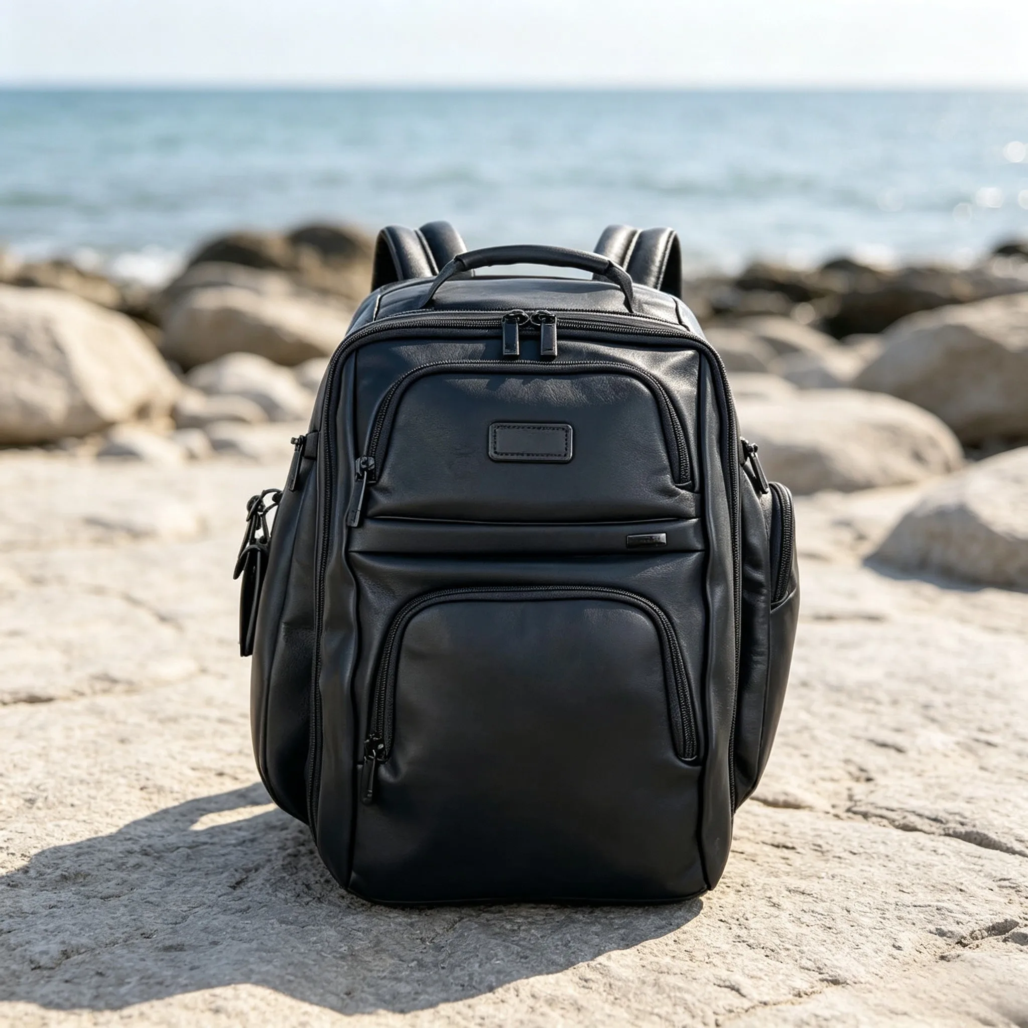 2026 New Minimal Microfiber Leather Backpack Spacious Daily Travel Backpack for Men